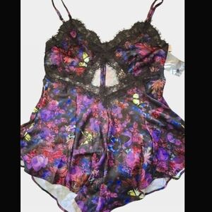 NWT VICTORIA'S SECRET FLORAL BUTTERFLY CUTOUT SILK AND LACE ROMPER SIZE SMALL